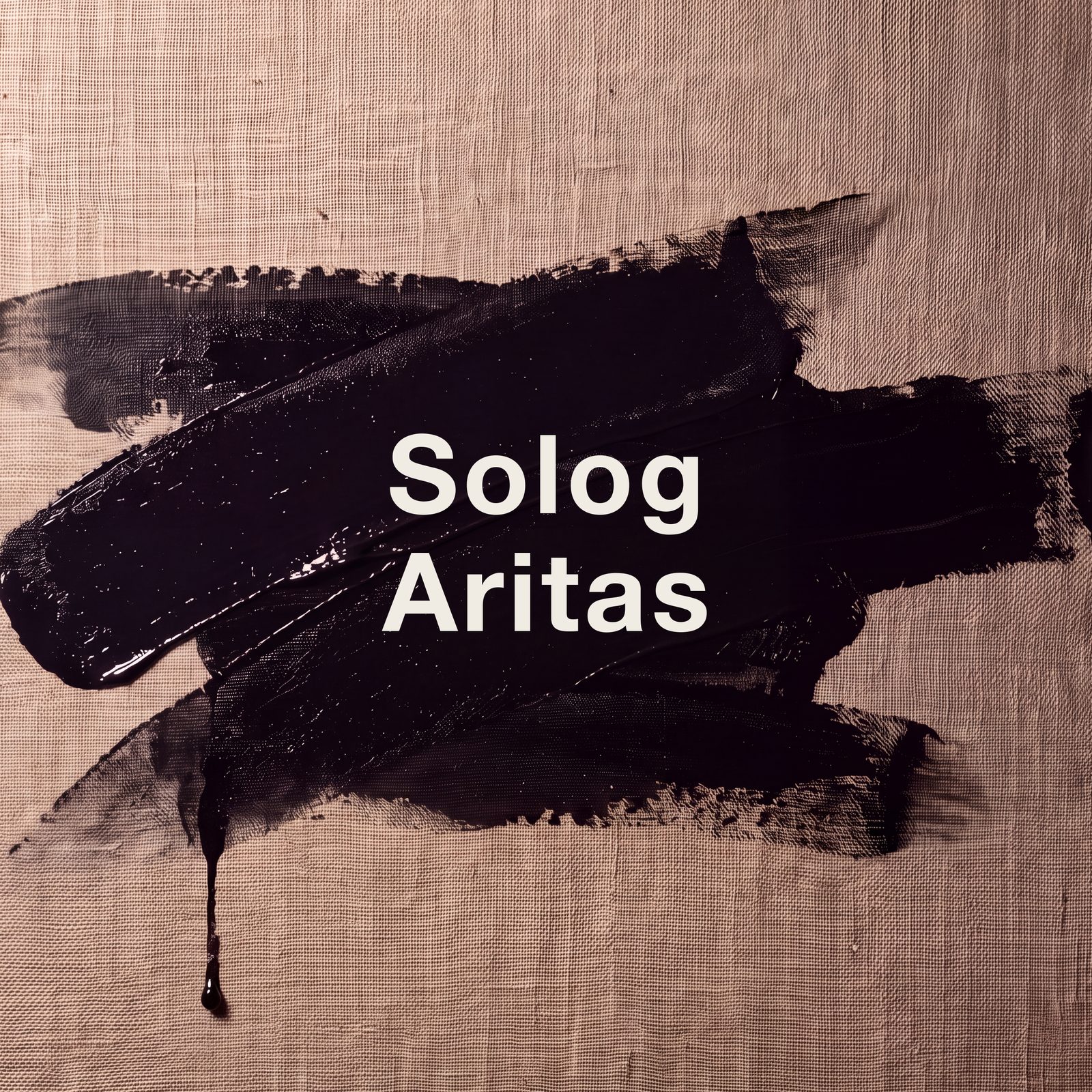 Холст с чёрным мазком и именем Solog Aritas